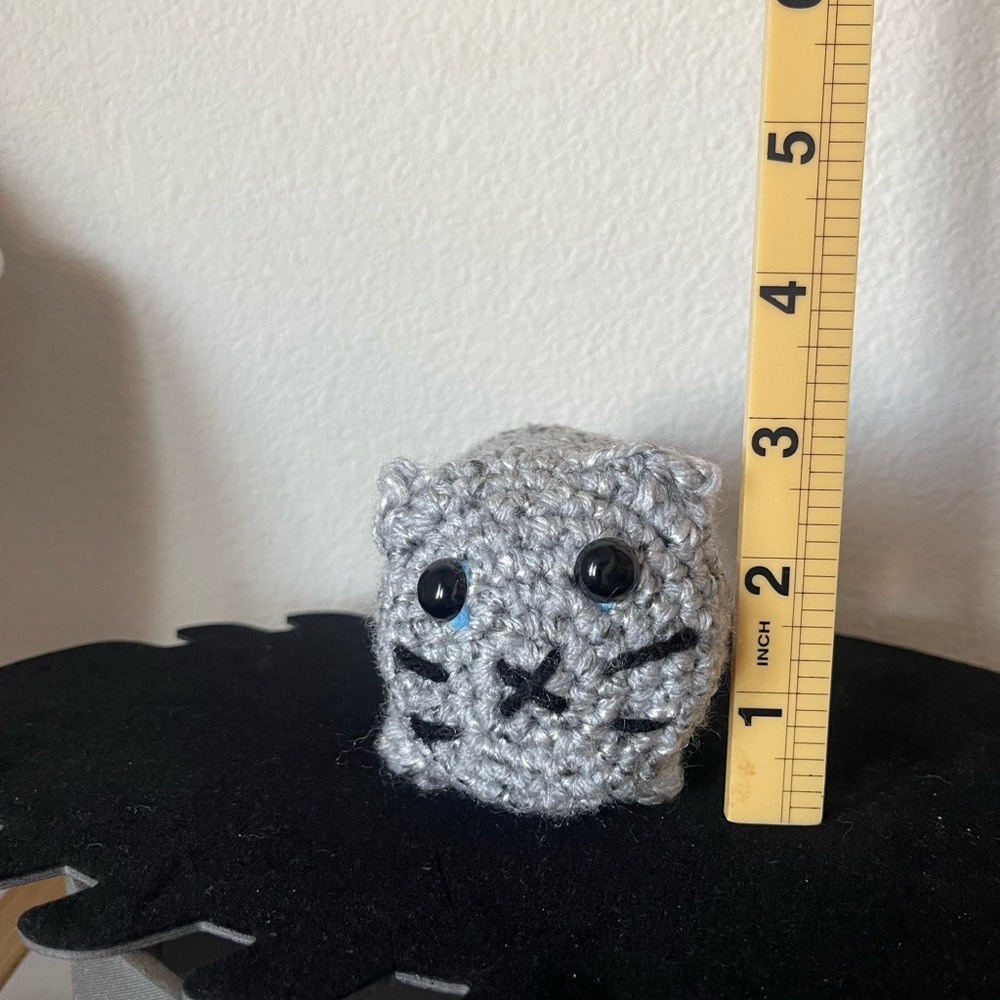 Handmade Crochet Cat - Picture 10 of 13